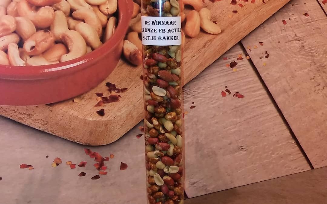 Het juiste gewicht van onze wokpan met noten was 4.332 kg….