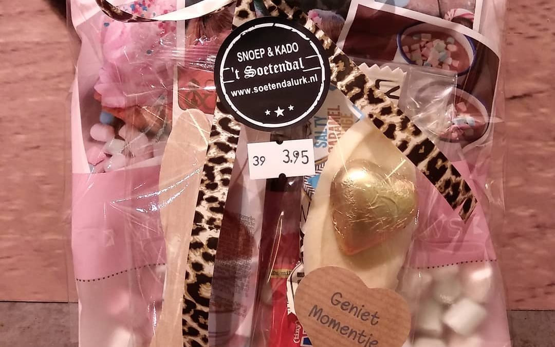 Wat dacht je van een heerlijke warme chocolademelk met als topping marshmallows …