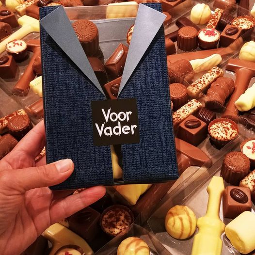 COLBERTJE gevuld met de allerlekkerste bonbons/chocolade
 #VADERDAG
