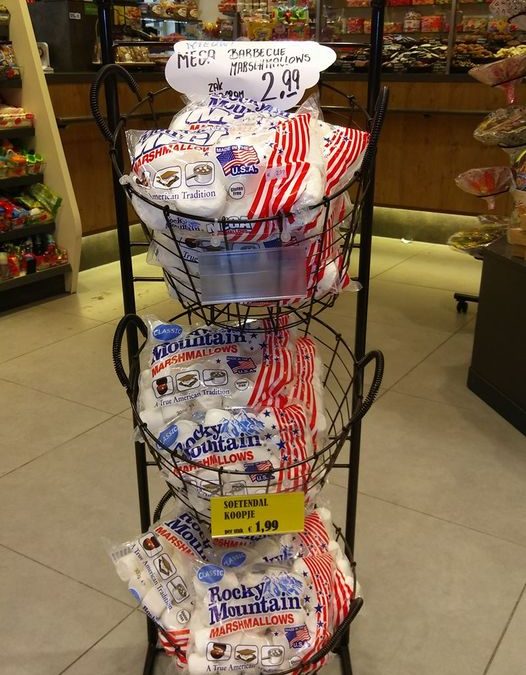TAG jou “bbqmaatje” Echte Amerikaanse marshmallows..MEGA of normaal…..